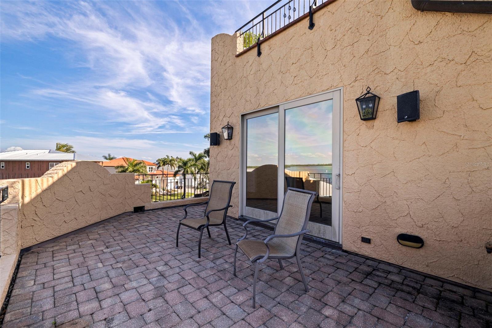 TB8460108 Property Photo