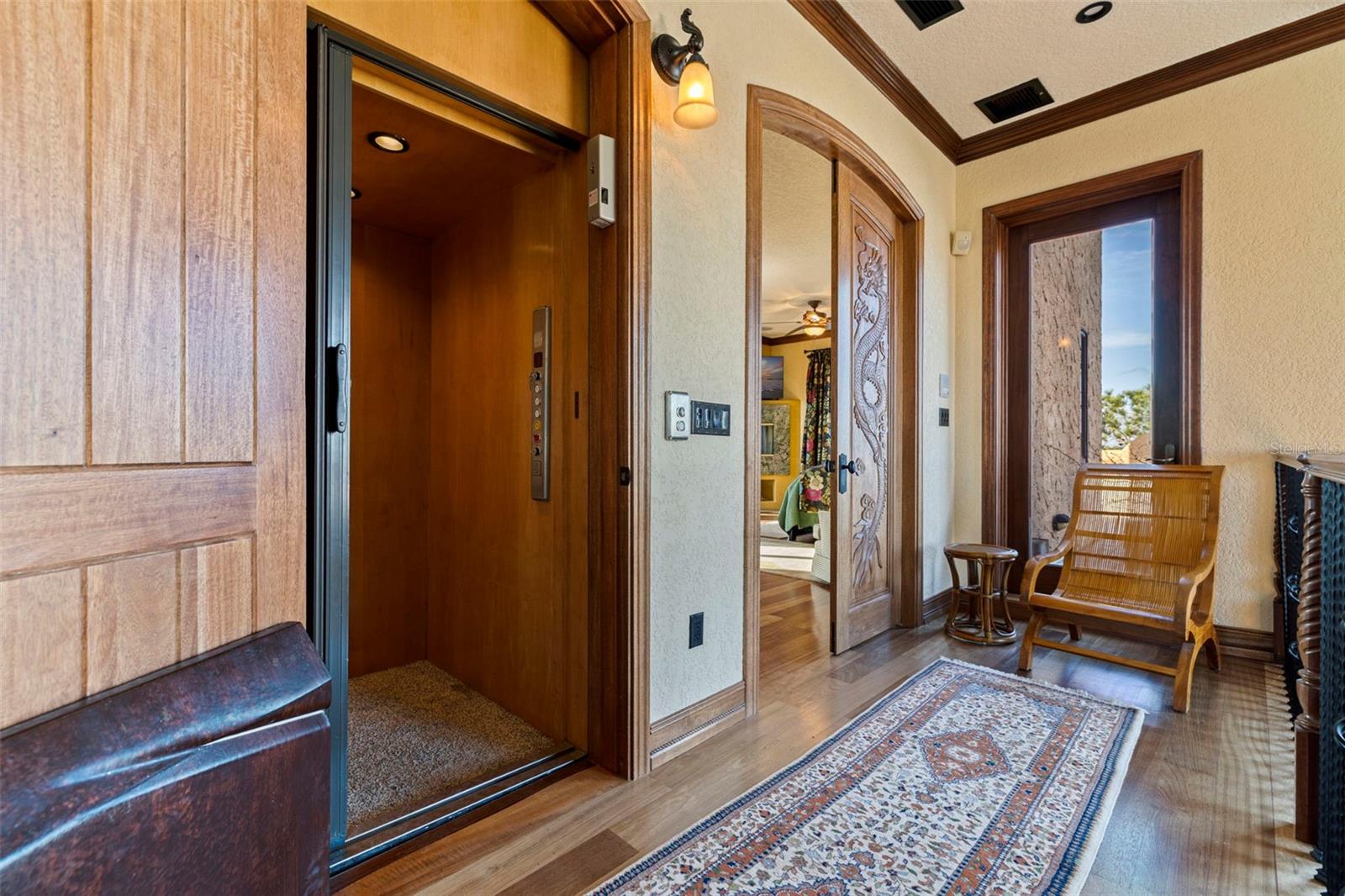 TB8460108 Property Photo