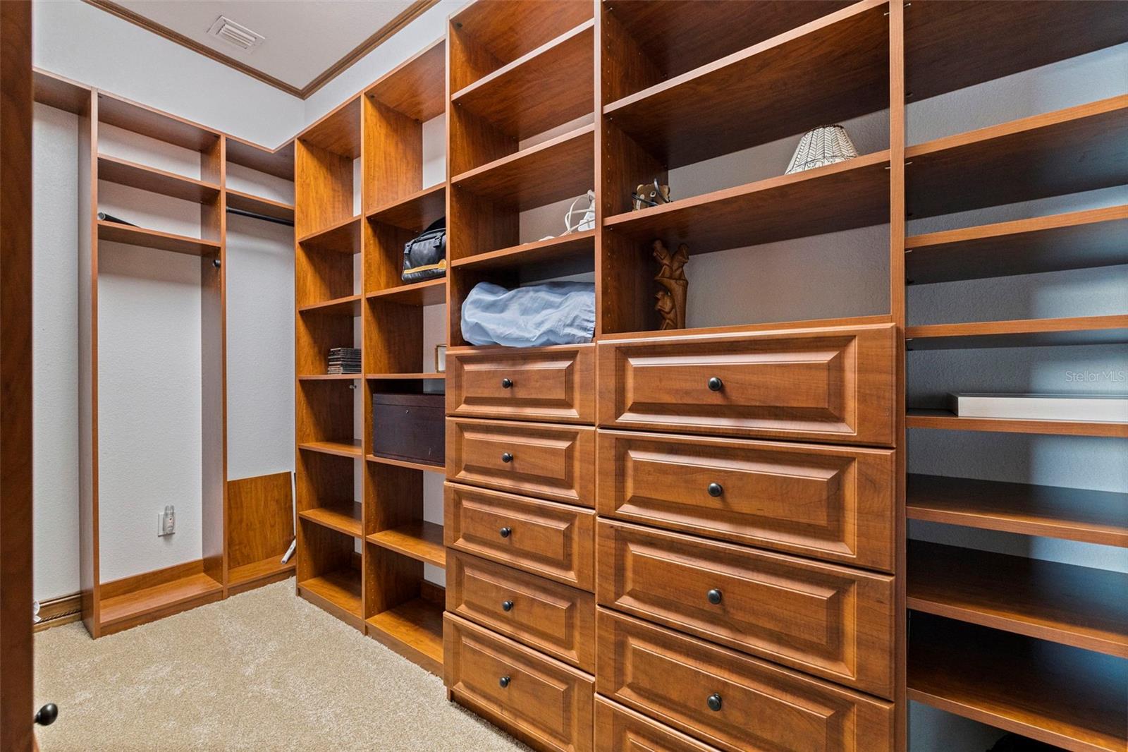 TB8460108 Property Photo