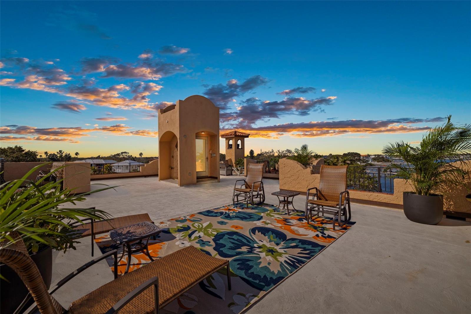 TB8460108 Property Photo