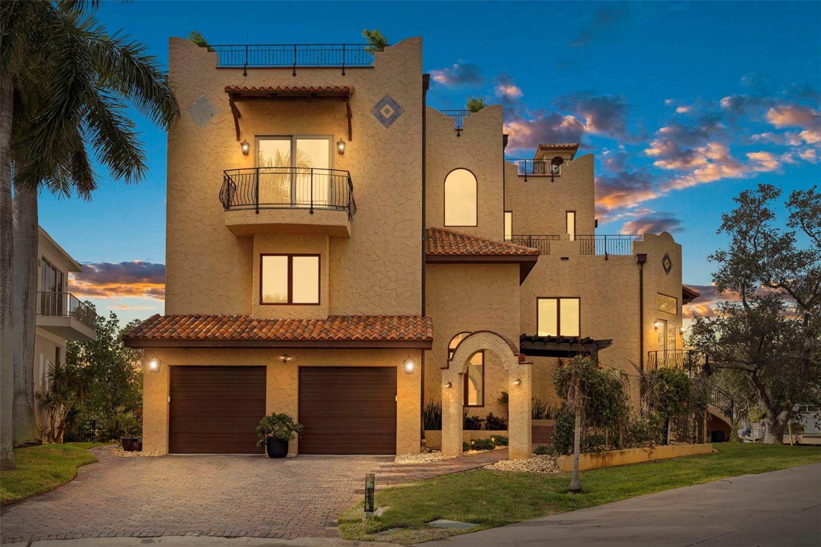 TB8460108 Property Photo