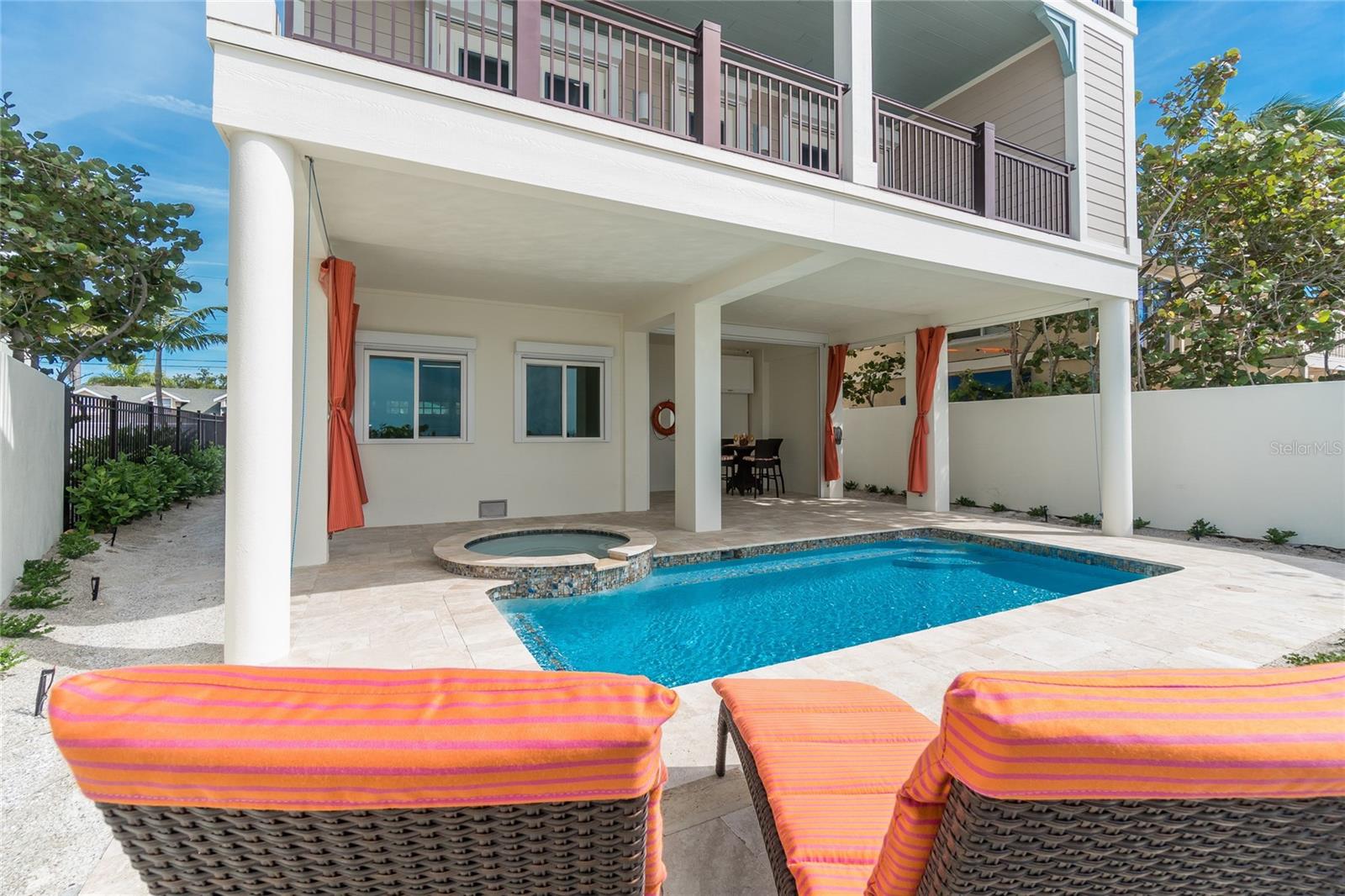 A4676640 Property Photo