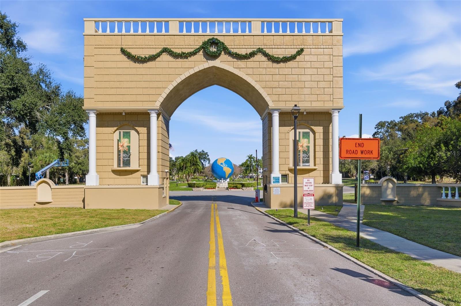 TB8460156 Property Photo