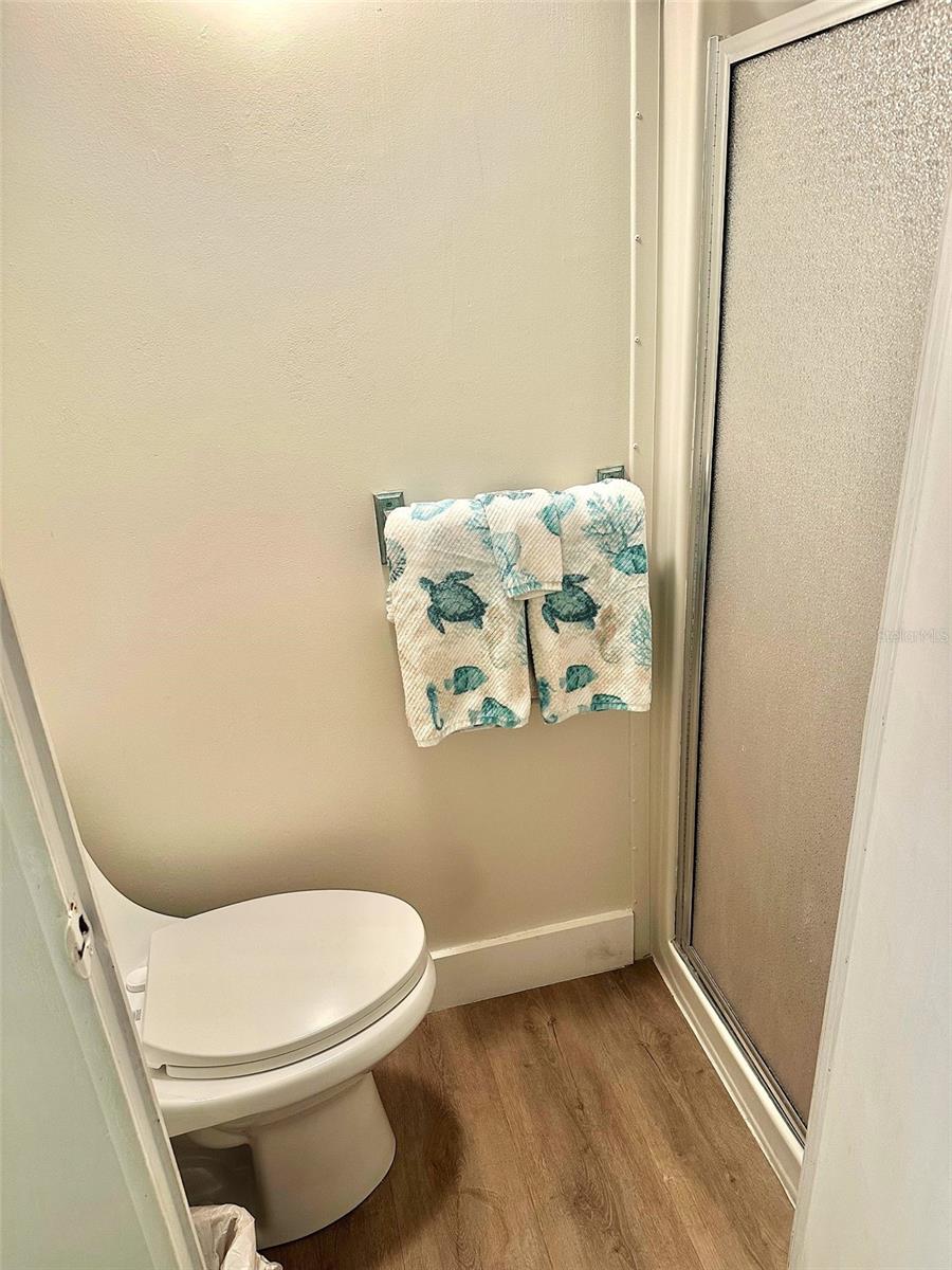 TB8460165 Property Photo