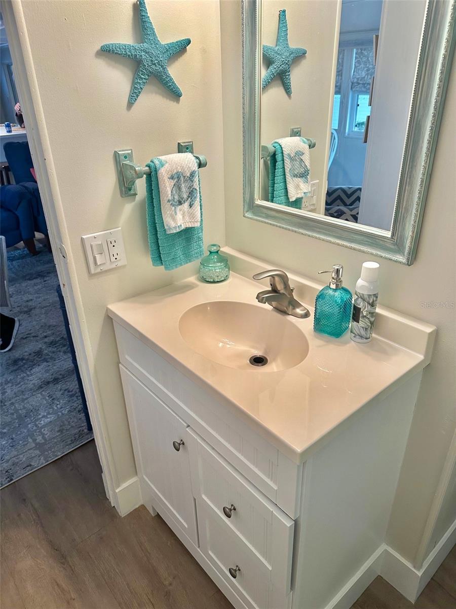 TB8460165 Property Photo