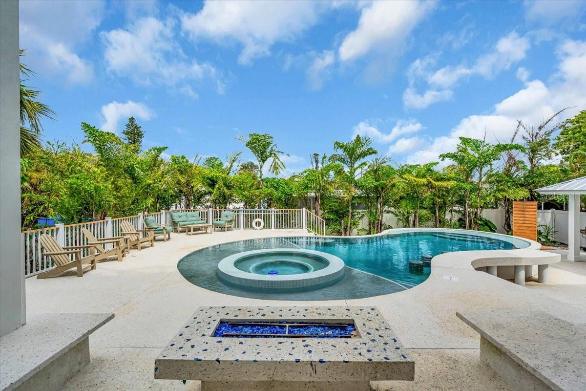 A4676647 Property Photo