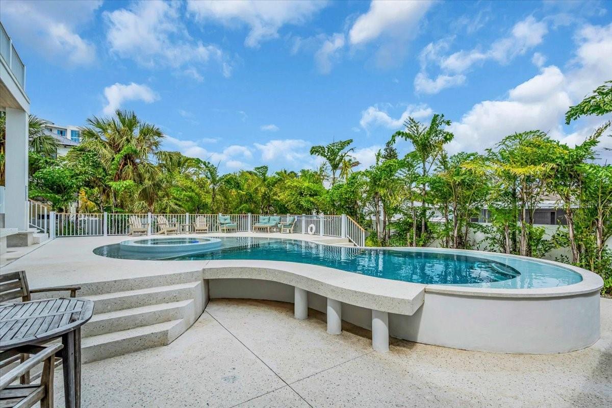 A4676647 Property Photo