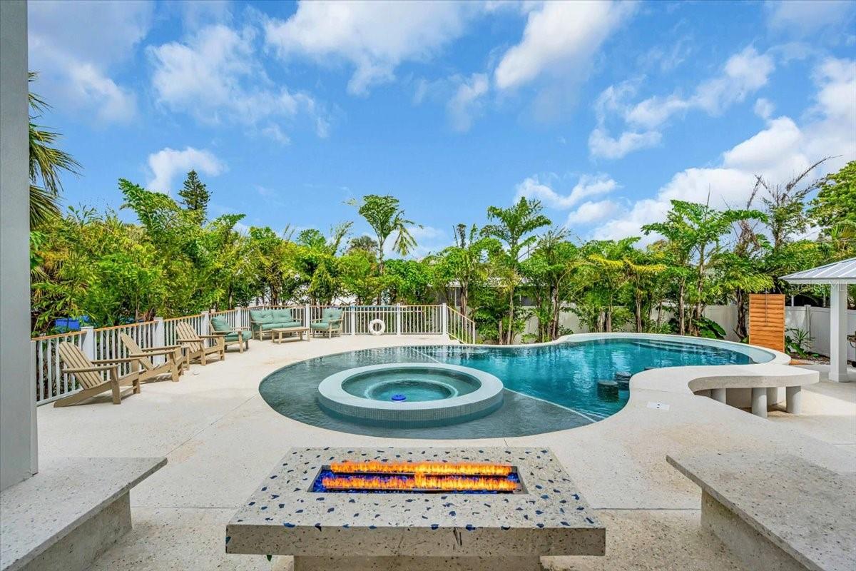 A4676647 Property Photo