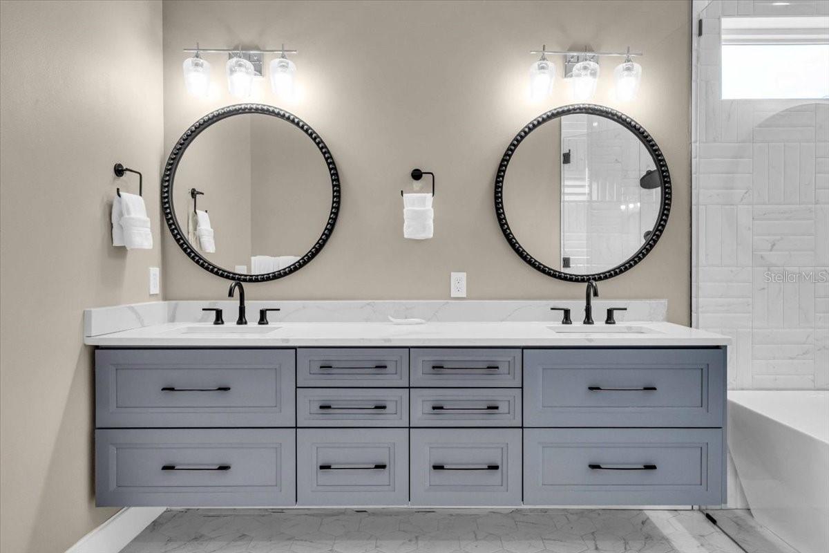 A4676647 Property Photo