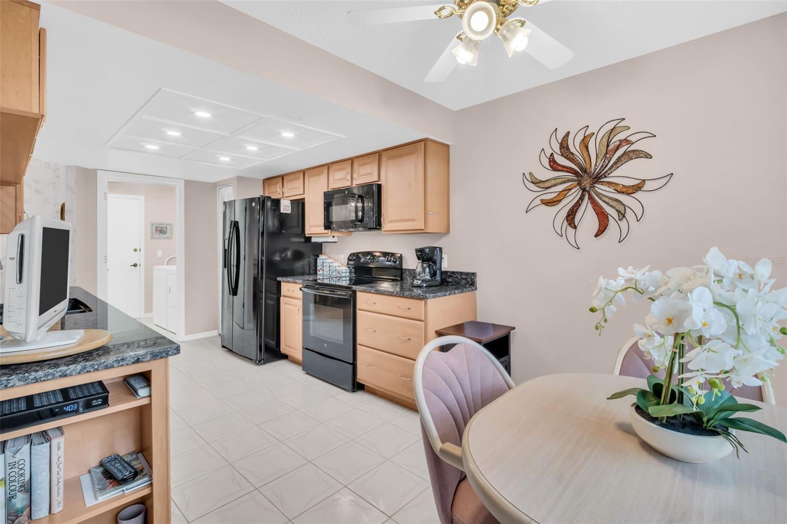 Beautifully updated kitchen with eat-in kitchen space for casual dining~