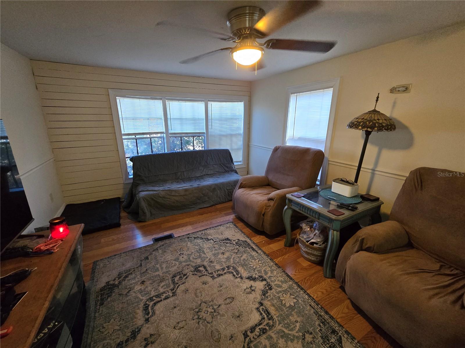 O6370486 Property Photo