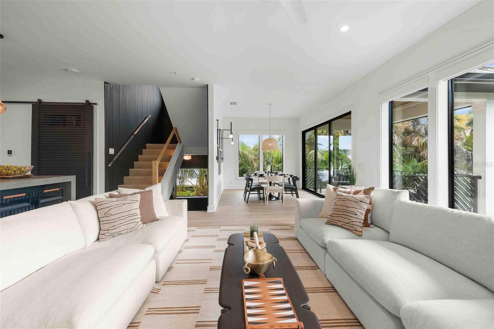 A4676665 Property Photo