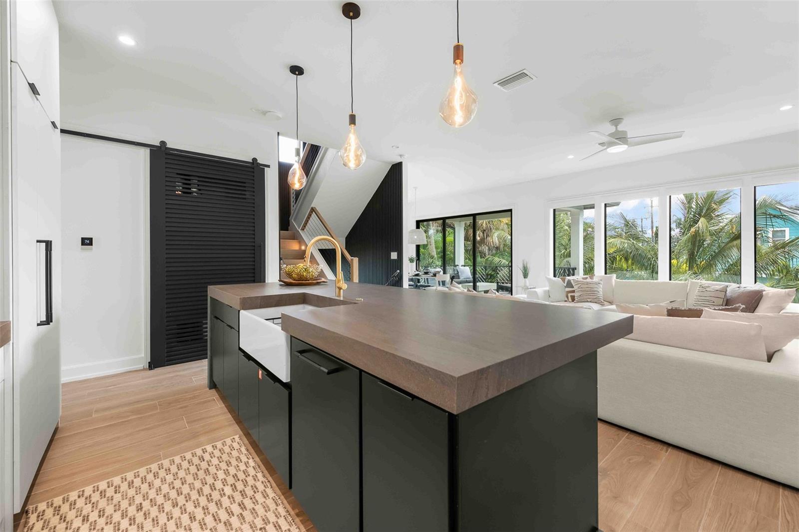 A4676665 Property Photo