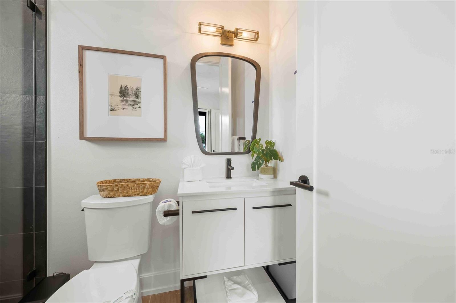 A4676665 Property Photo