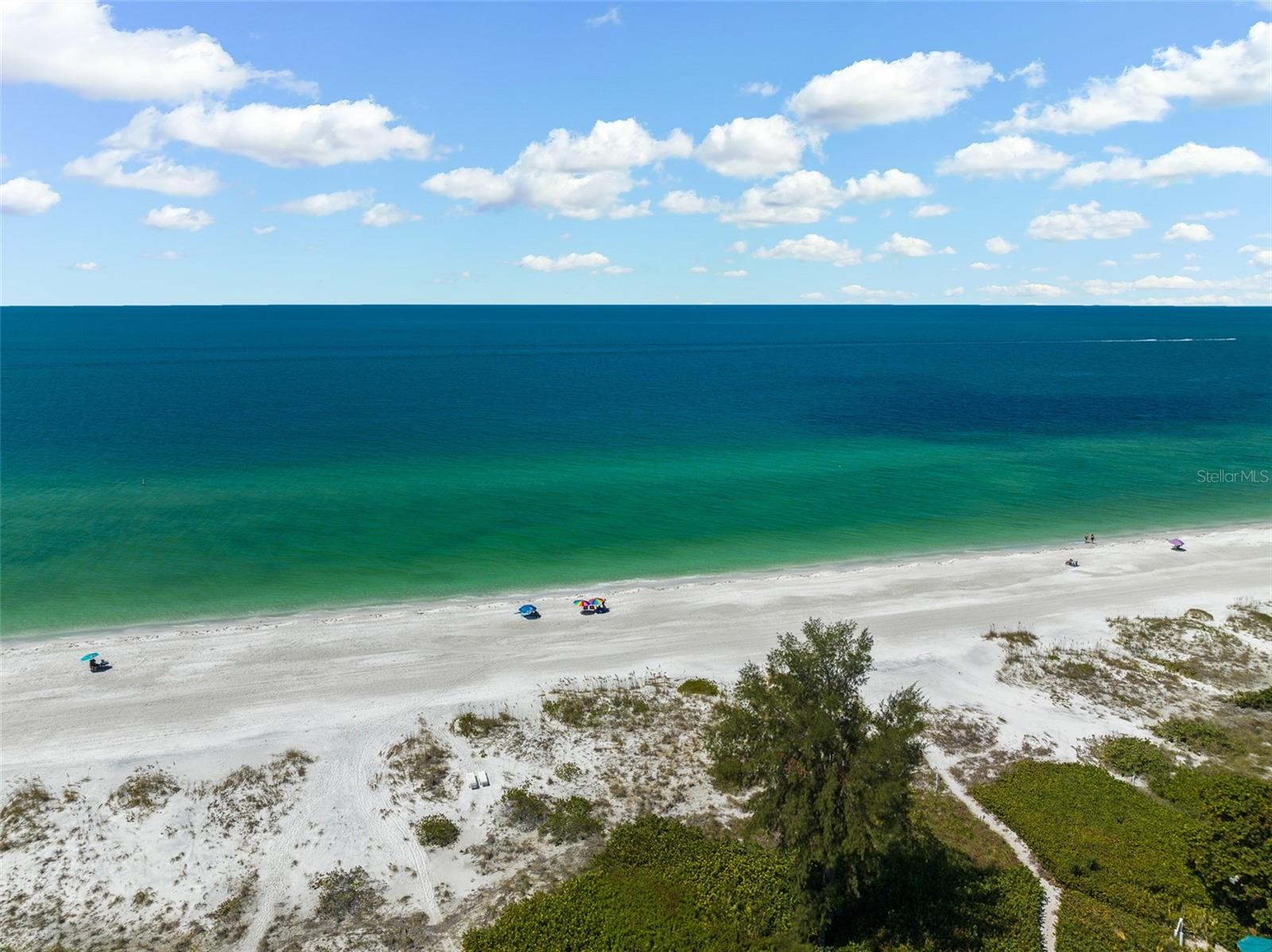 A4676665 Property Photo