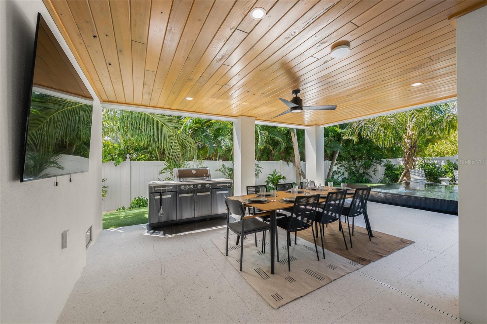 A4676665 Property Photo