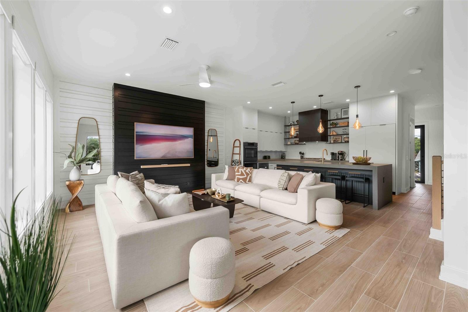 A4676665 Property Photo