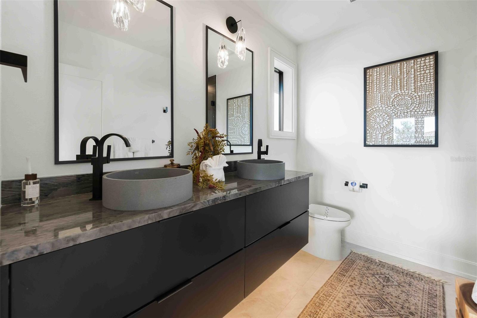 A4676665 Property Photo