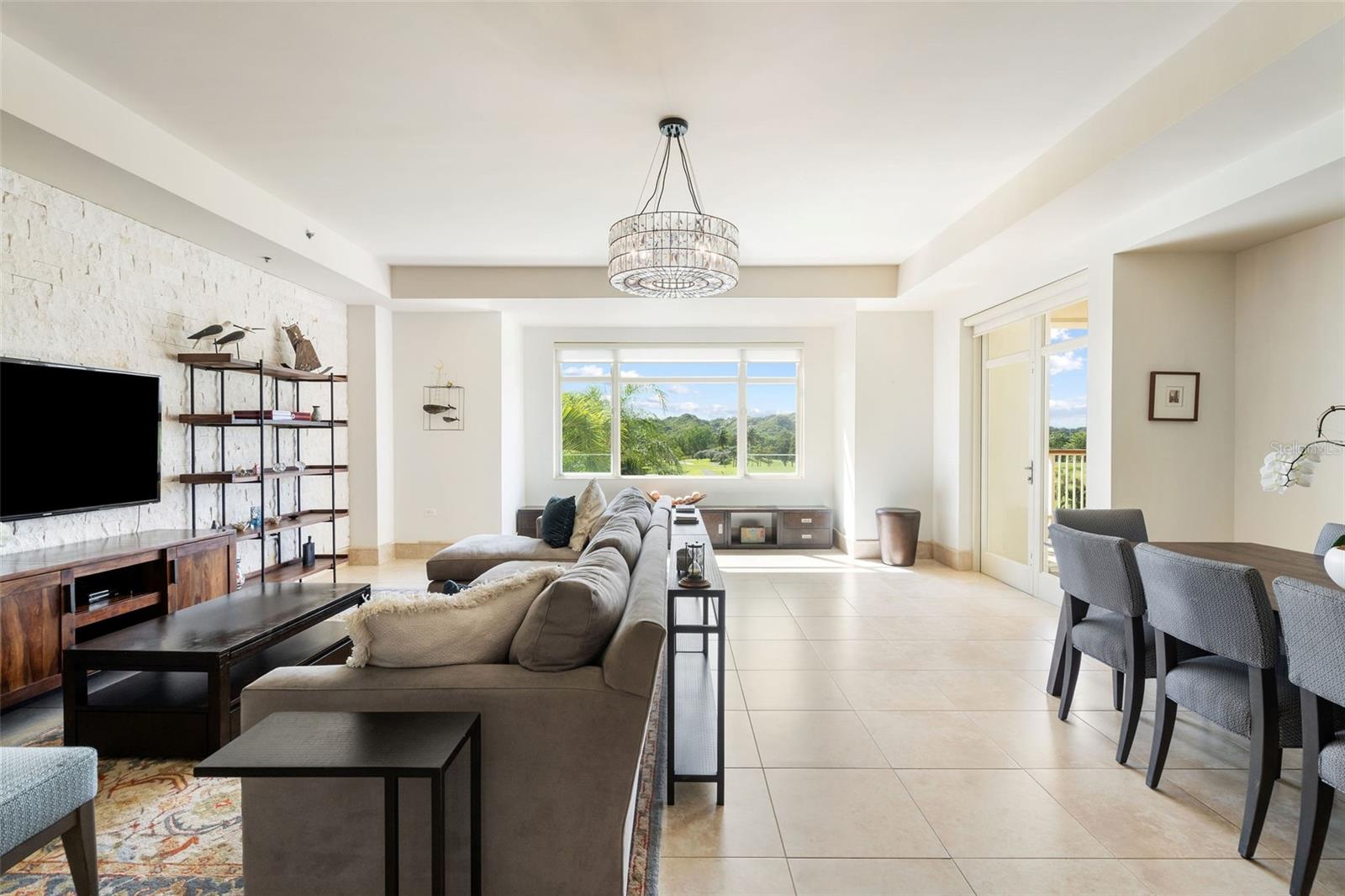 PR9118291 Property Photo