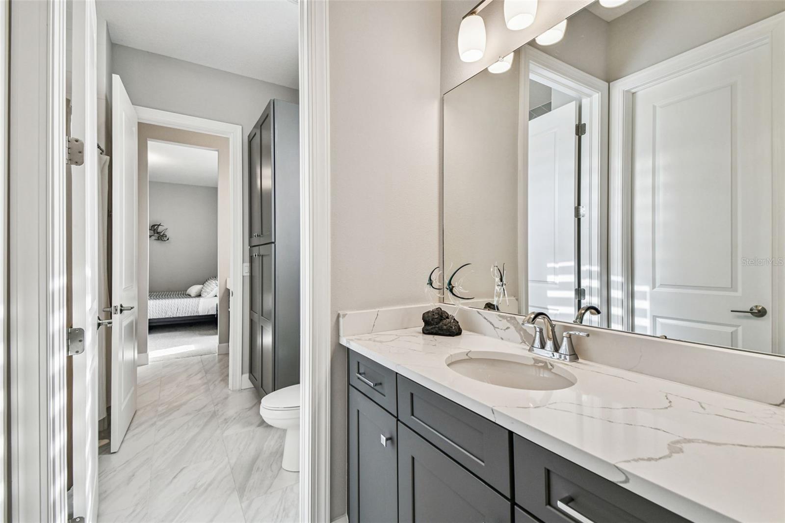 TB8460255 Property Photo