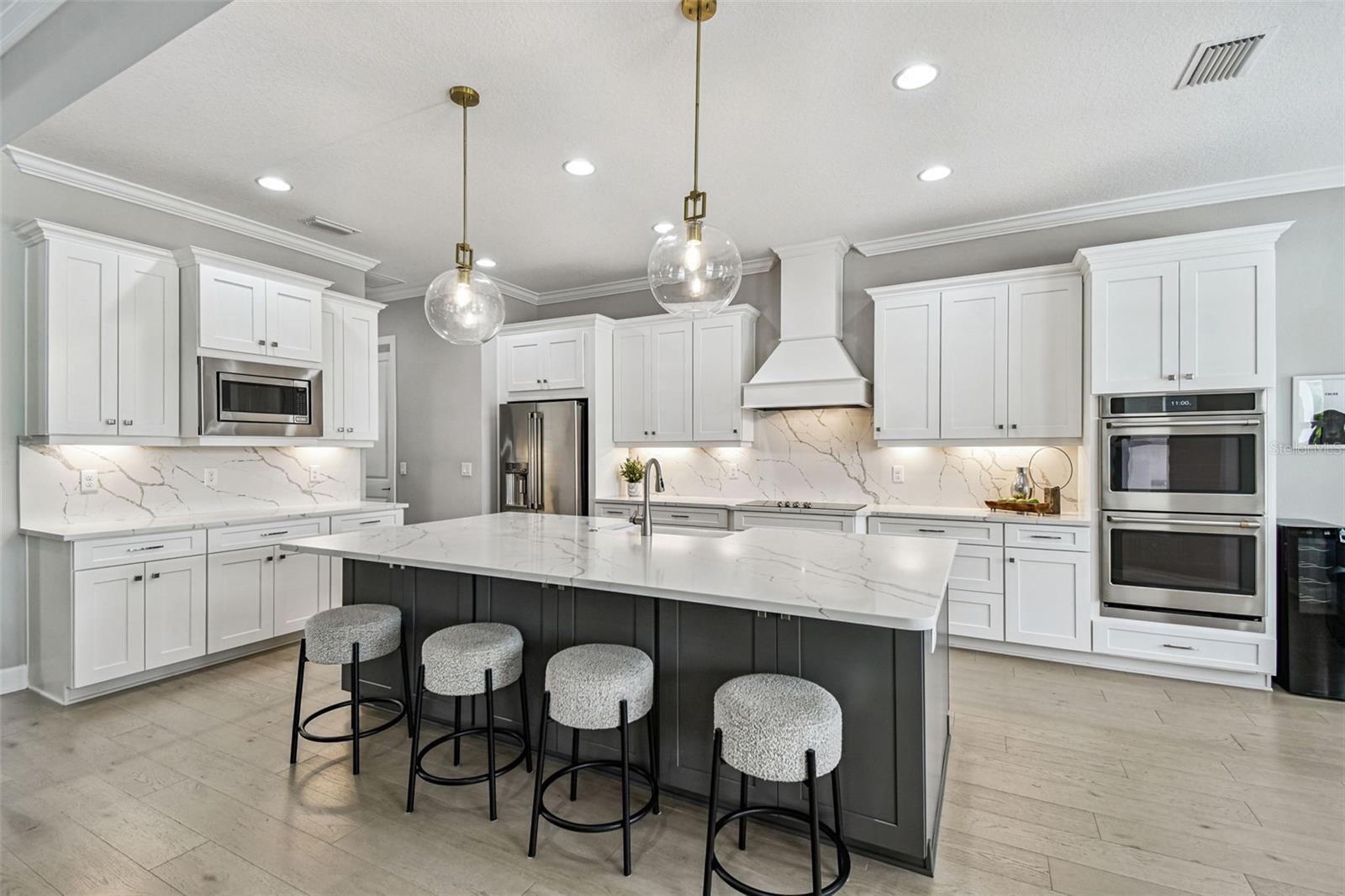 TB8460255 Property Photo