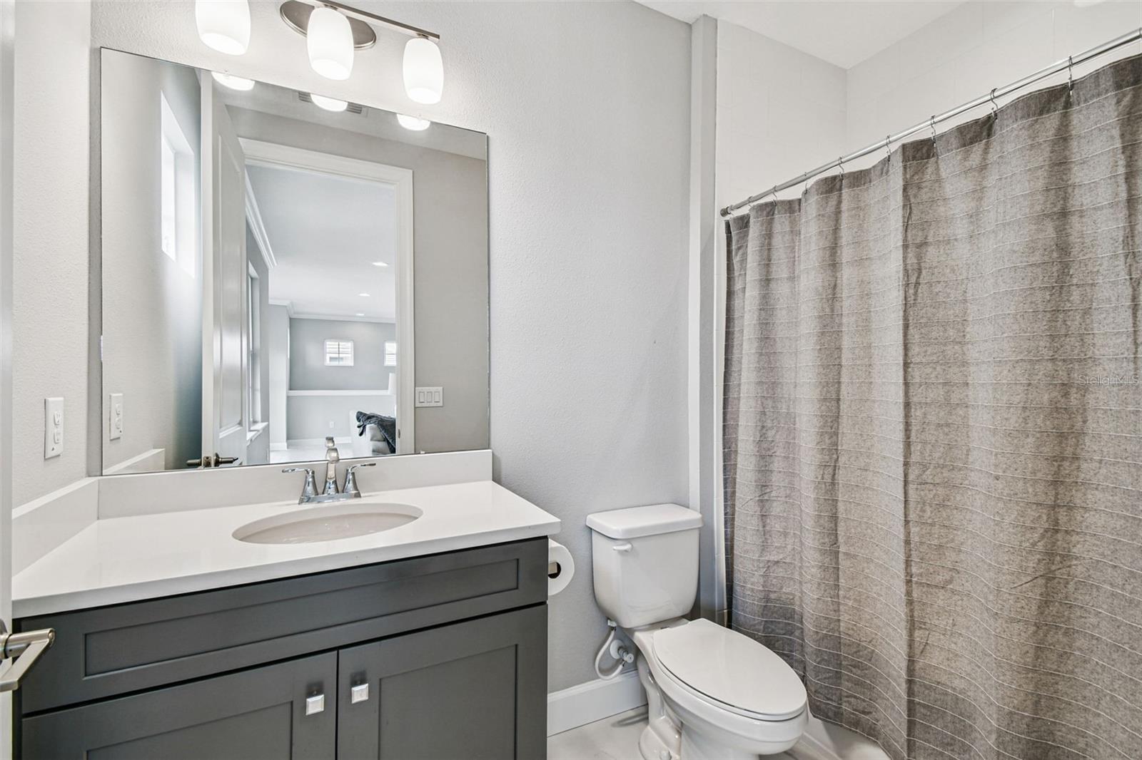 TB8460255 Property Photo