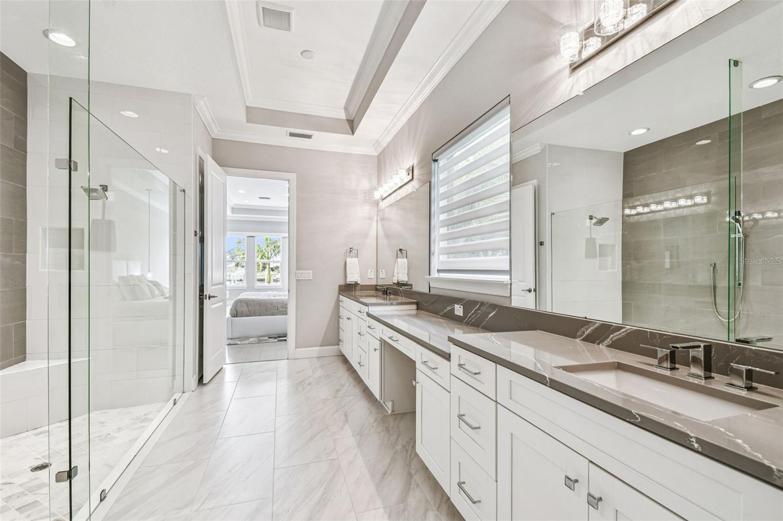 TB8460255 Property Photo