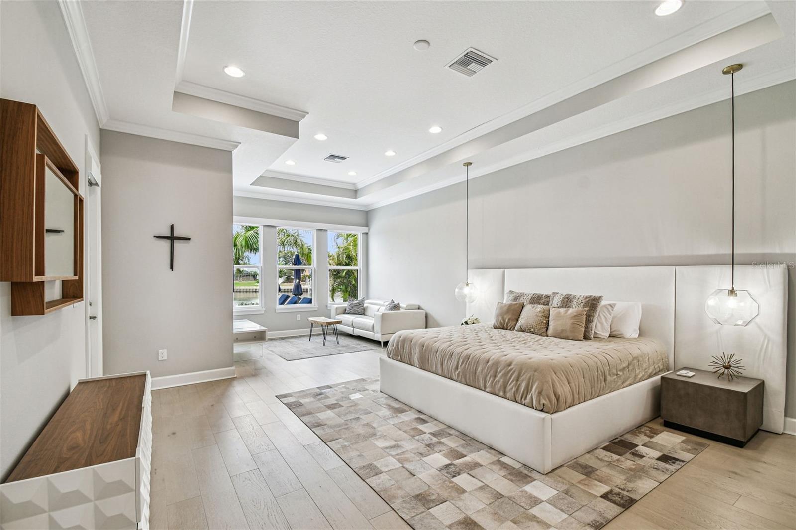 TB8460255 Property Photo