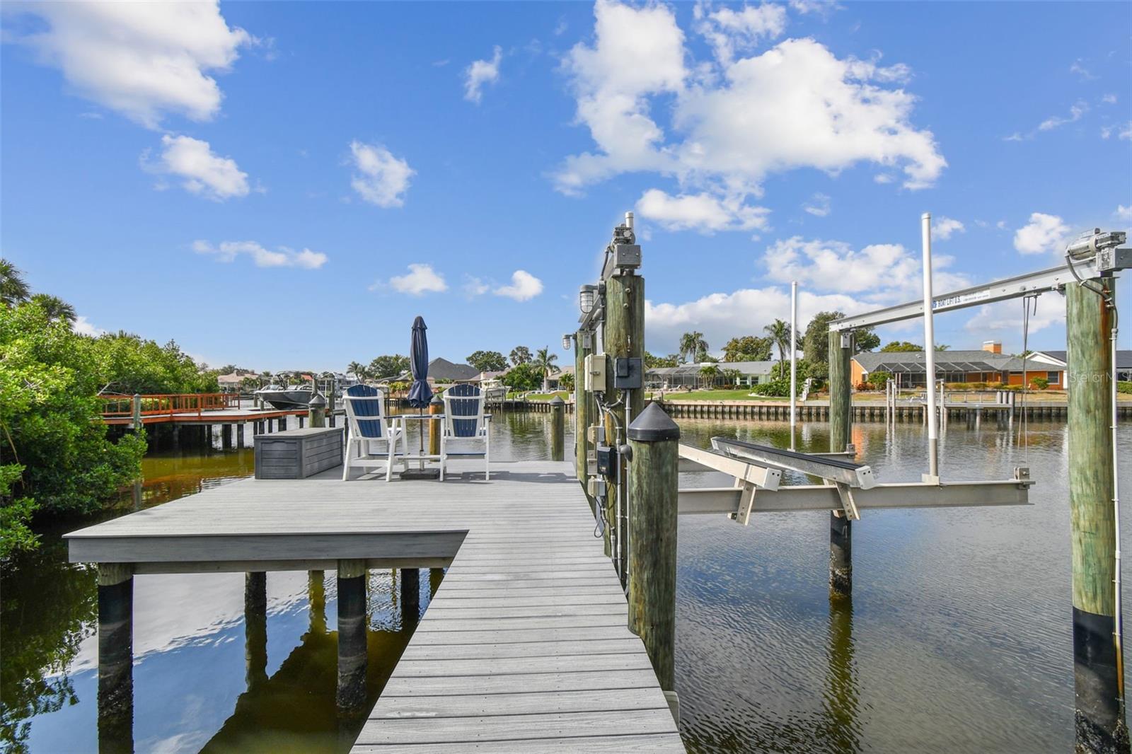 TB8460255 Property Photo