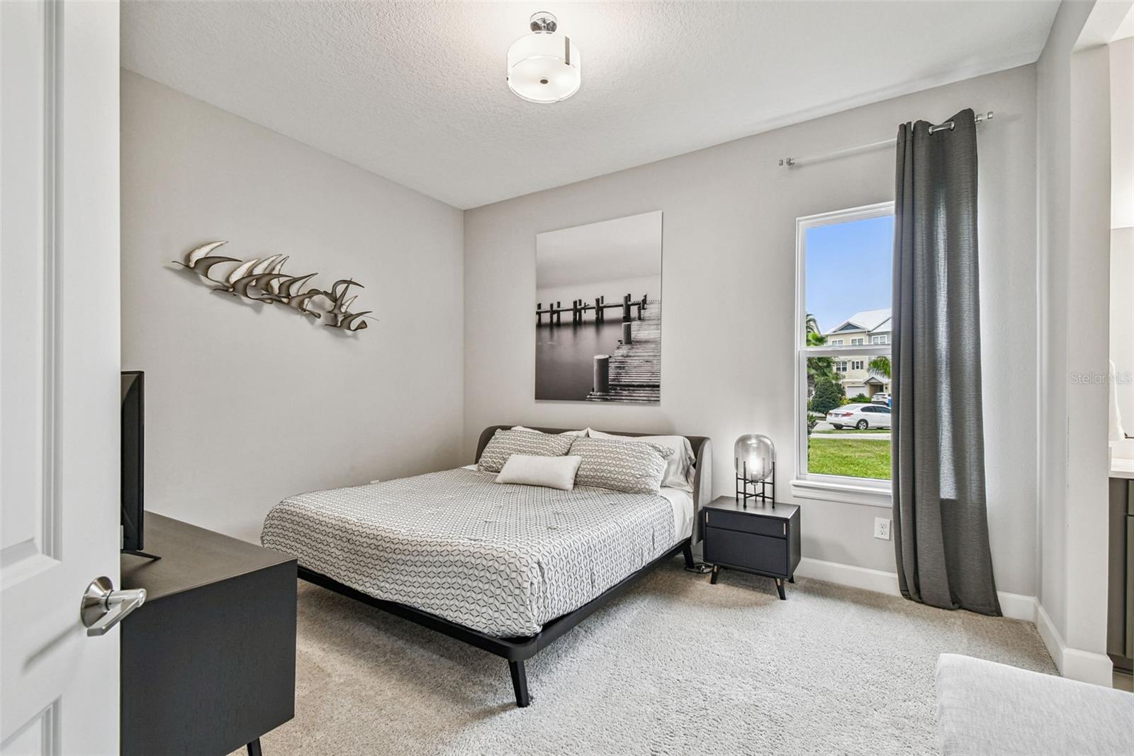 TB8460255 Property Photo