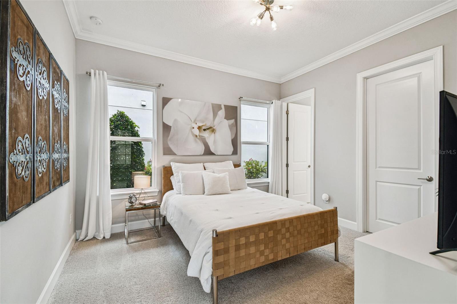 TB8460255 Property Photo