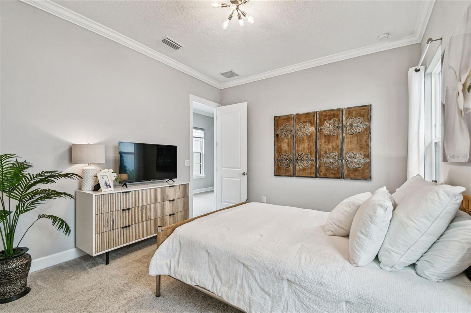 TB8460255 Property Photo