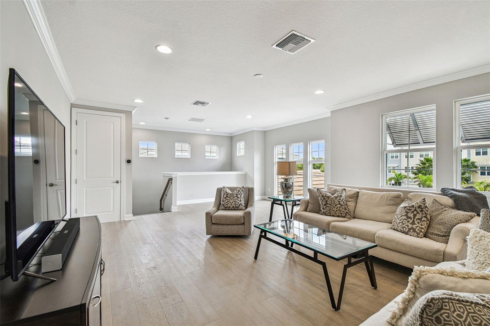 TB8460255 Property Photo