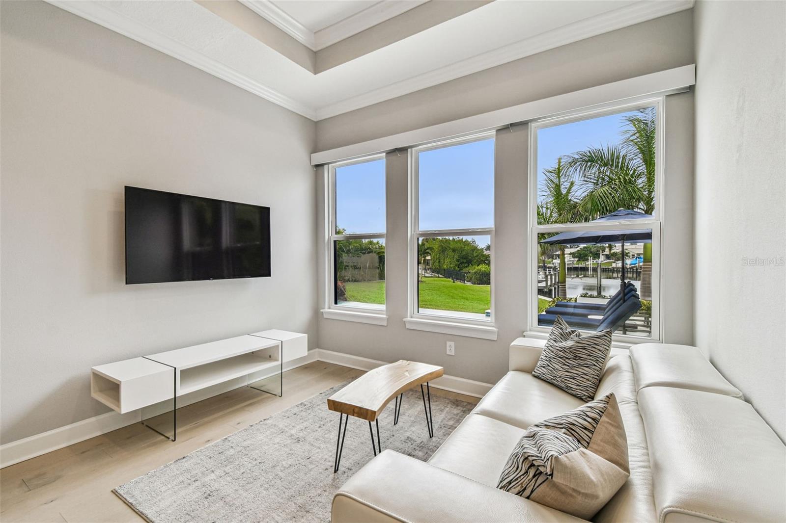 TB8460255 Property Photo