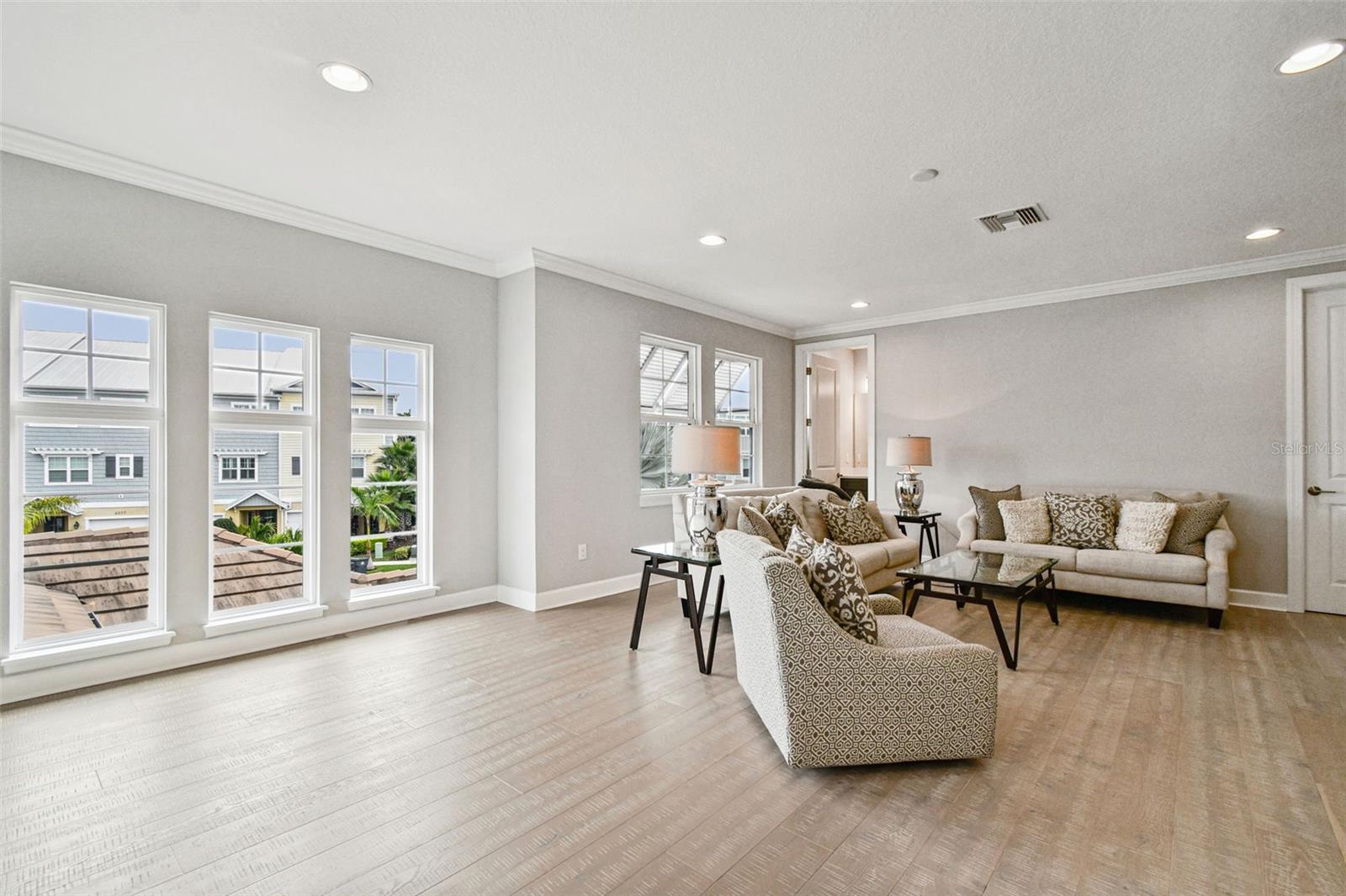 TB8460255 Property Photo