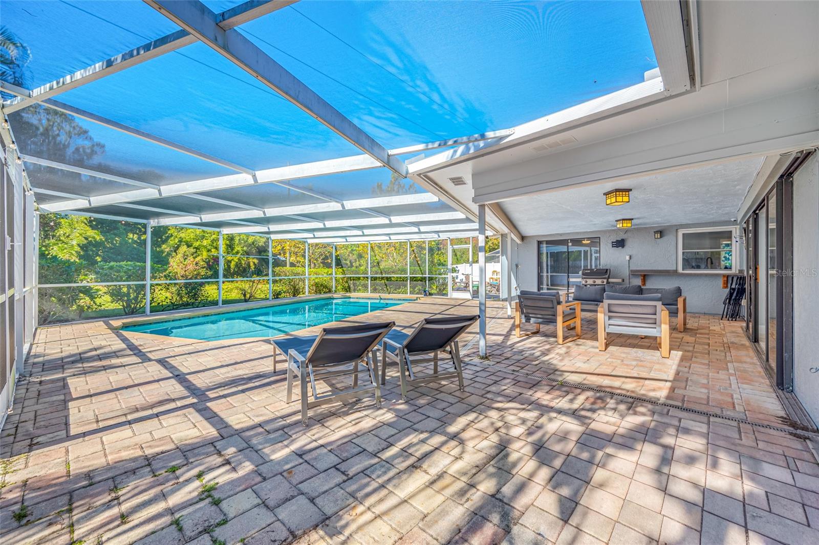 Lanai and Private pool