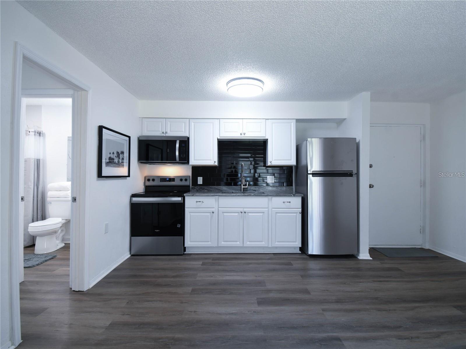 TB8460293 Property Photo