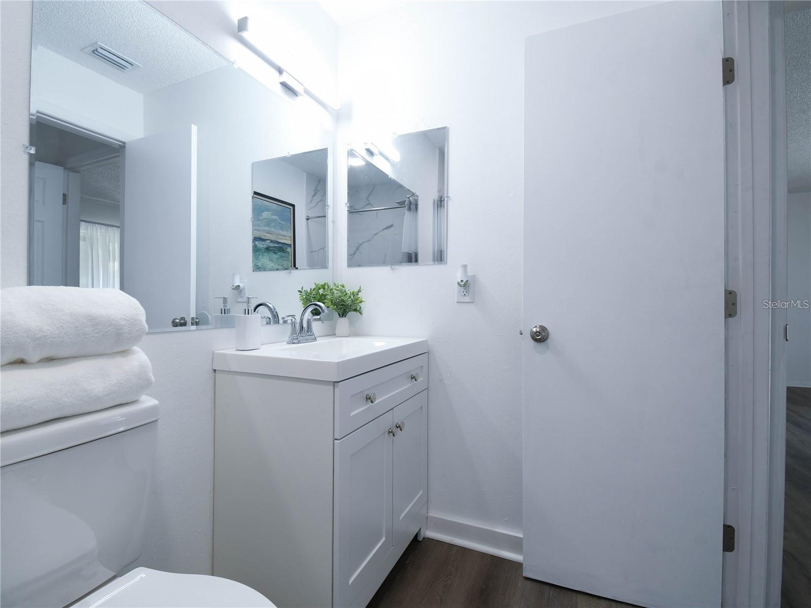 TB8460293 Property Photo