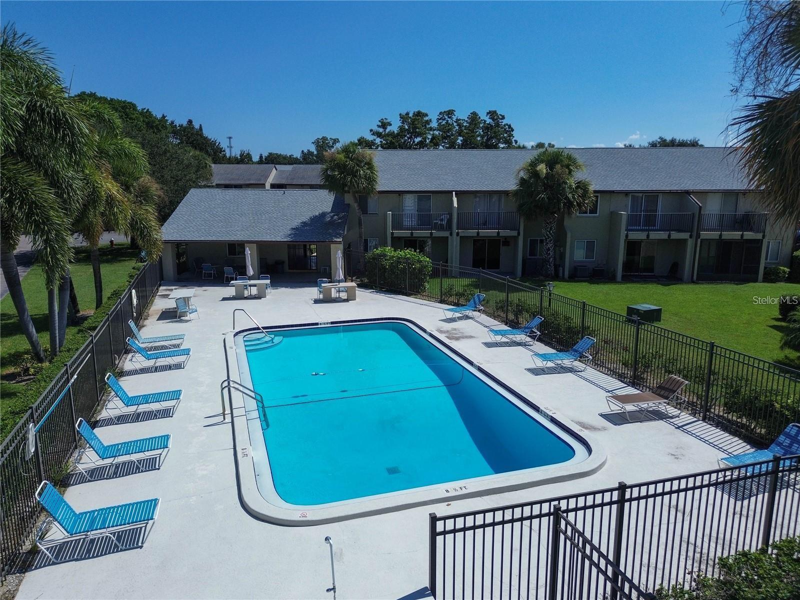 TB8460293 Property Photo