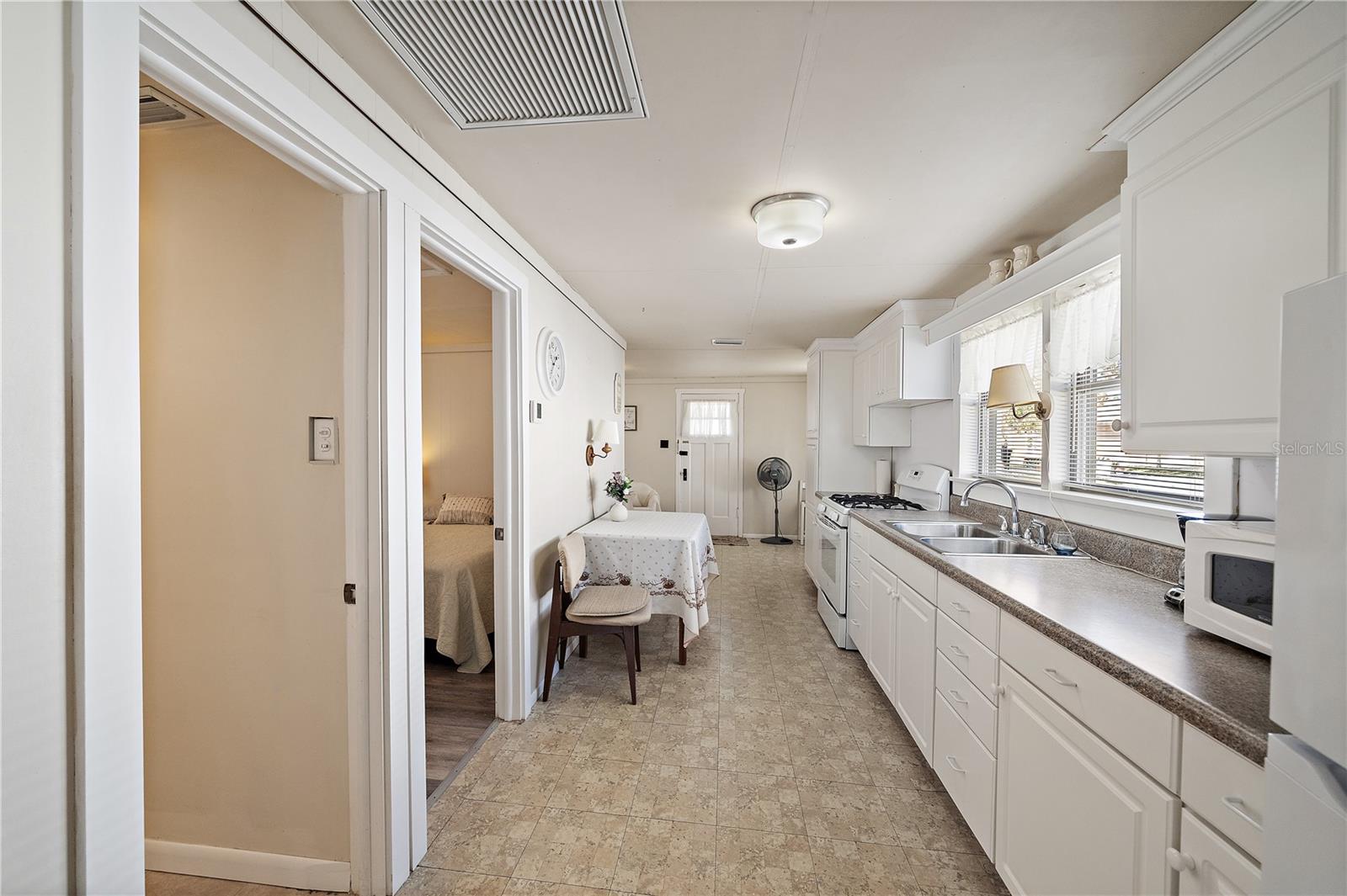 A4676685 Property Photo