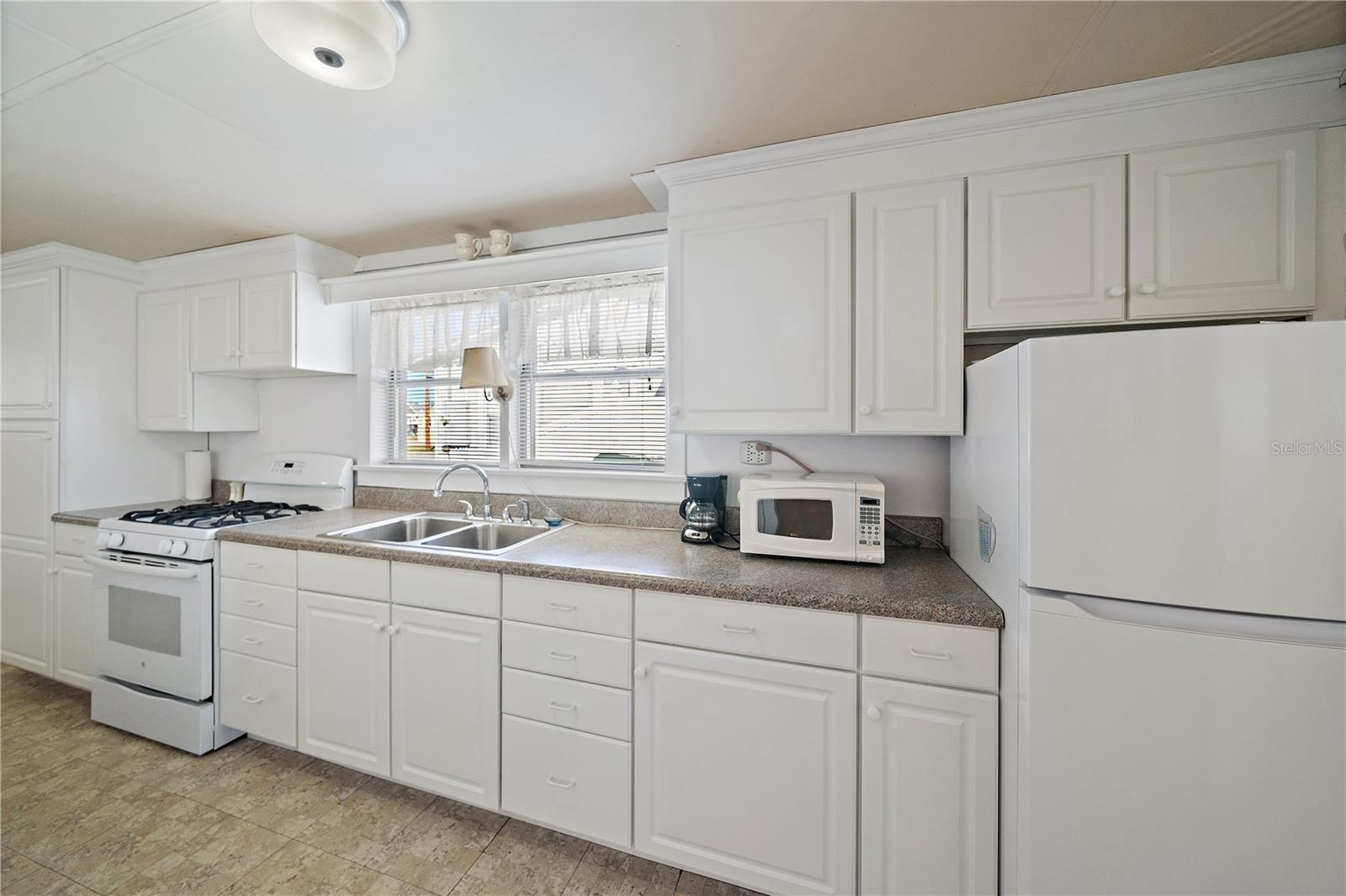 A4676685 Property Photo