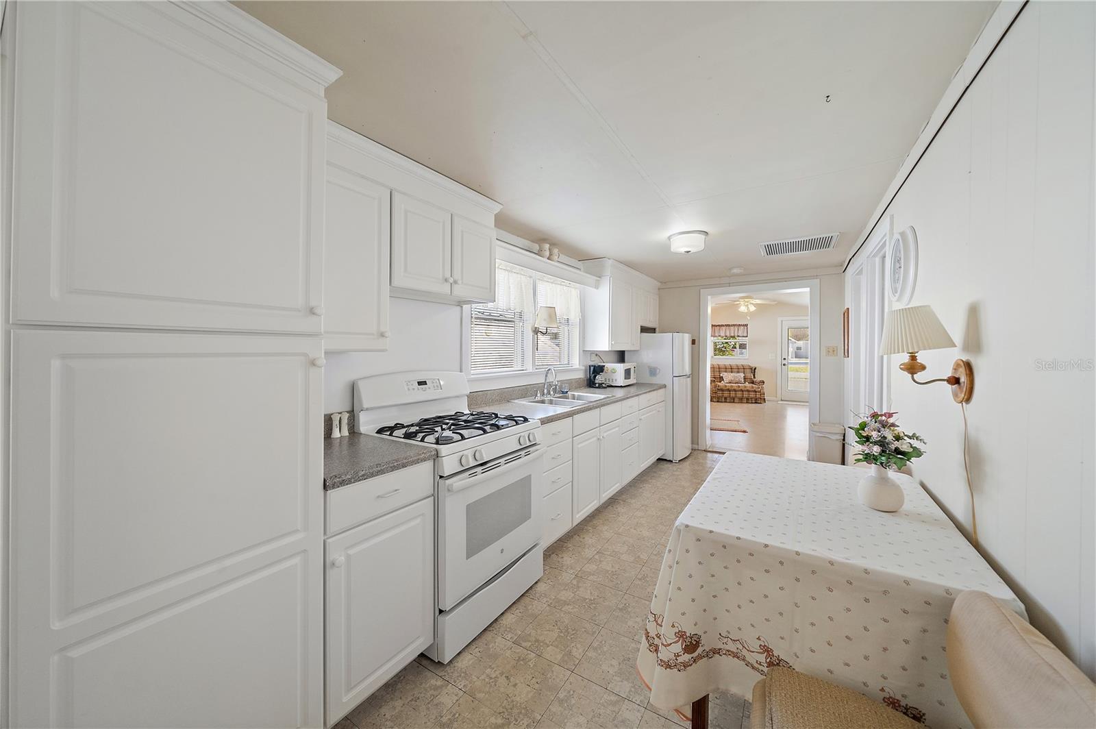 A4676685 Property Photo