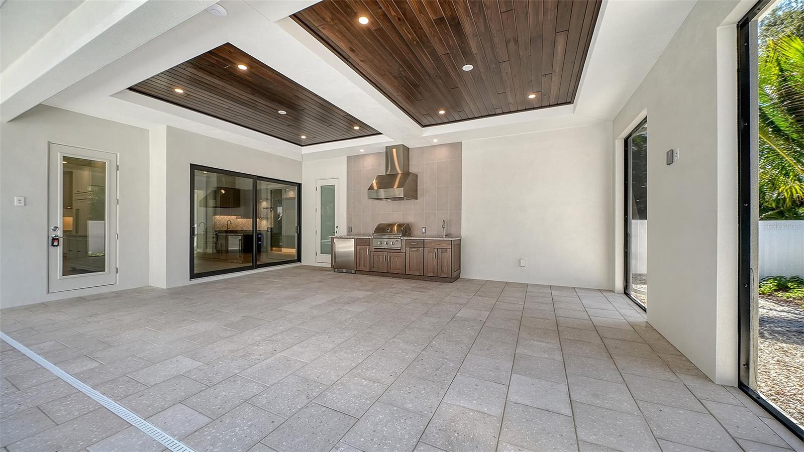 A4676686 Property Photo