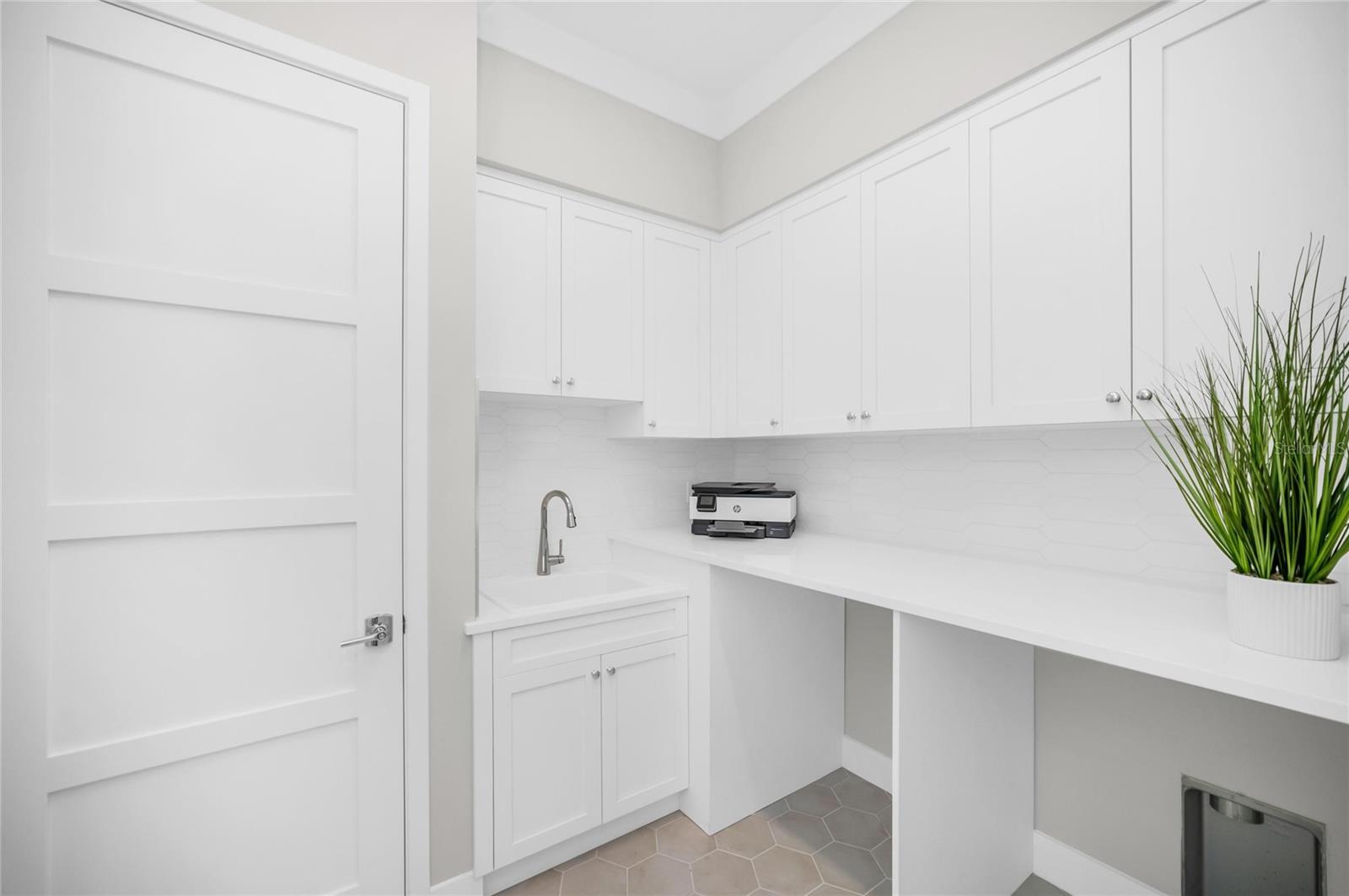 A4676686 Property Photo