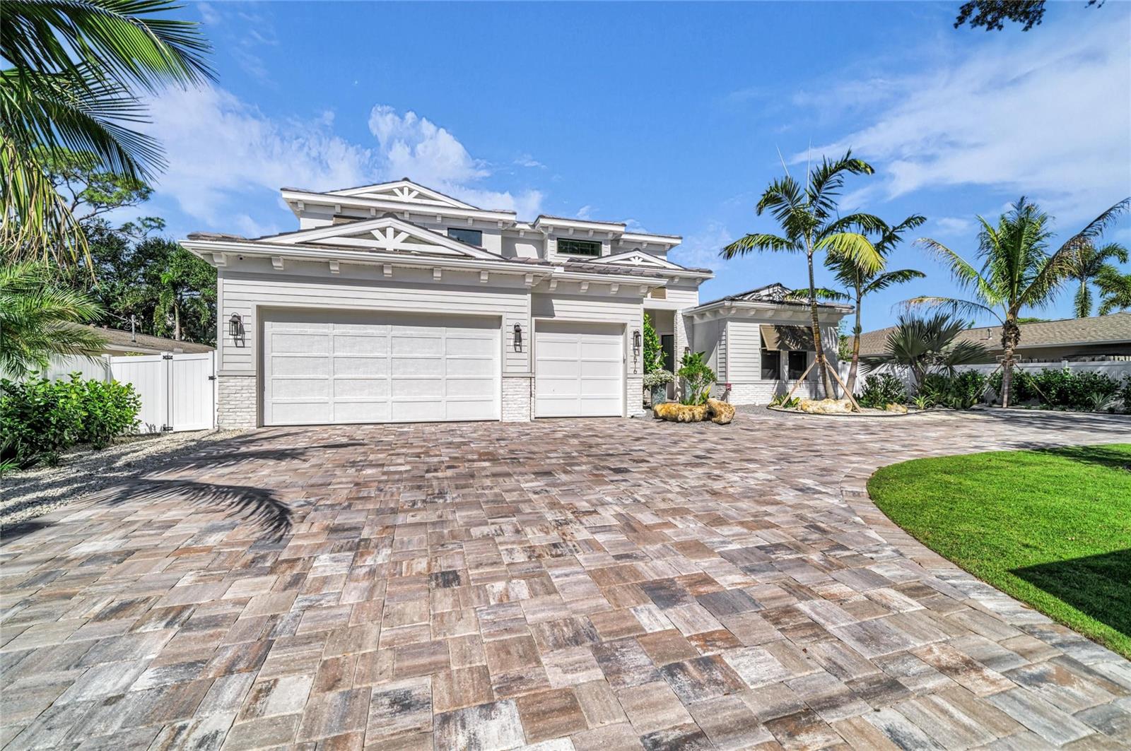 A4676686 Property Photo