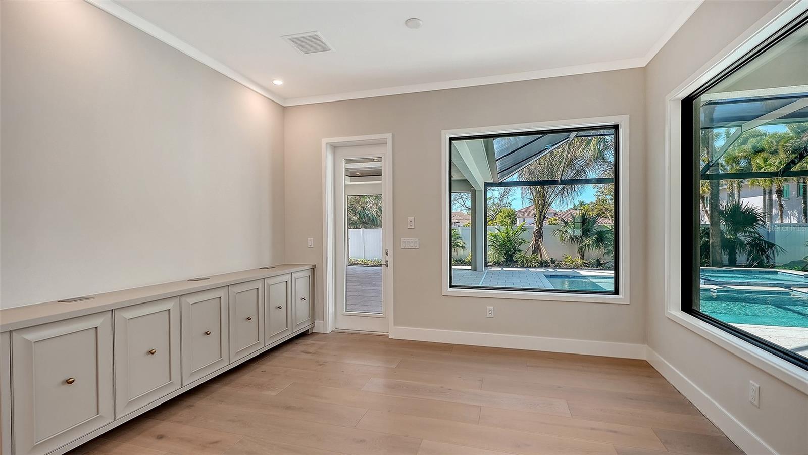 A4676686 Property Photo