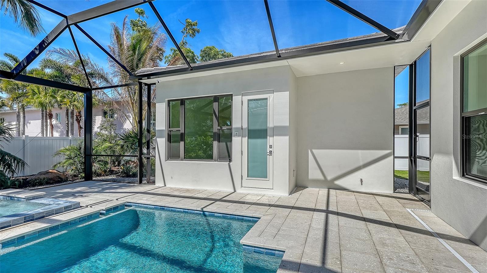 A4676686 Property Photo