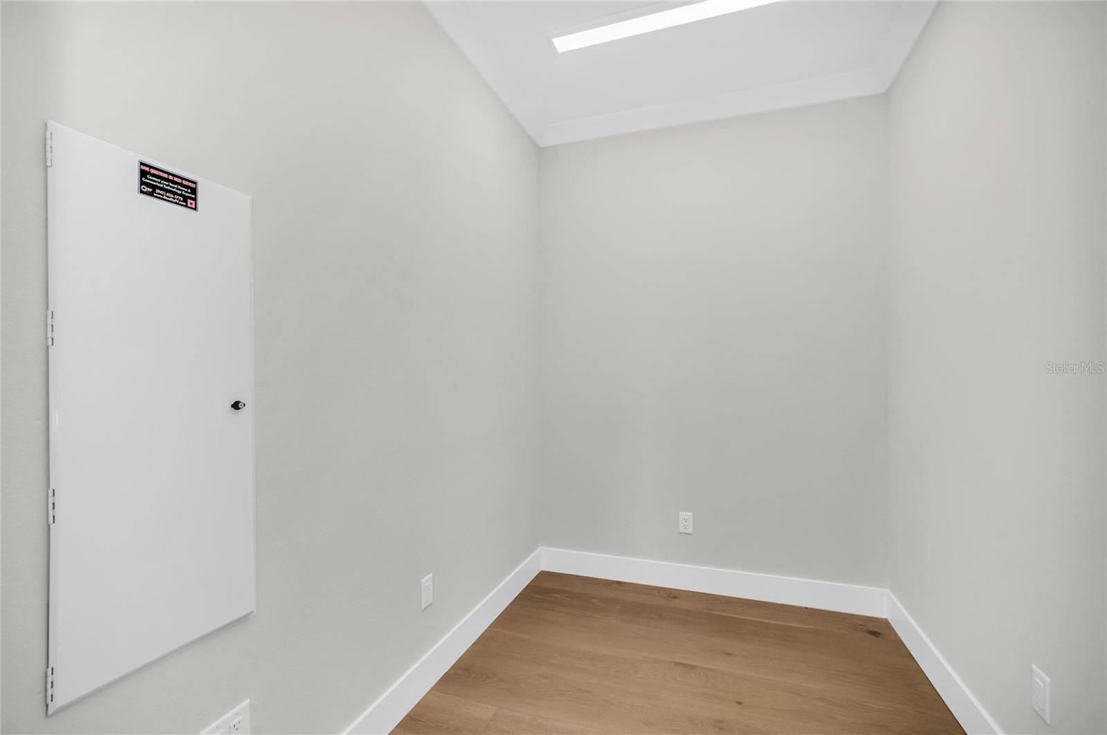 A4676686 Property Photo