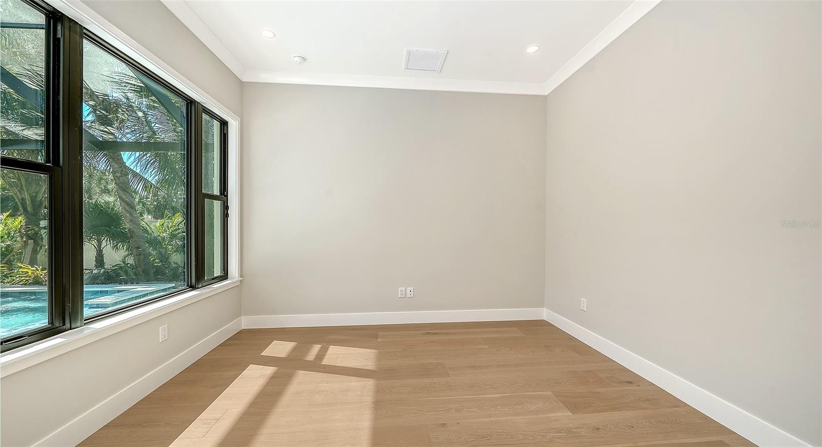 A4676686 Property Photo