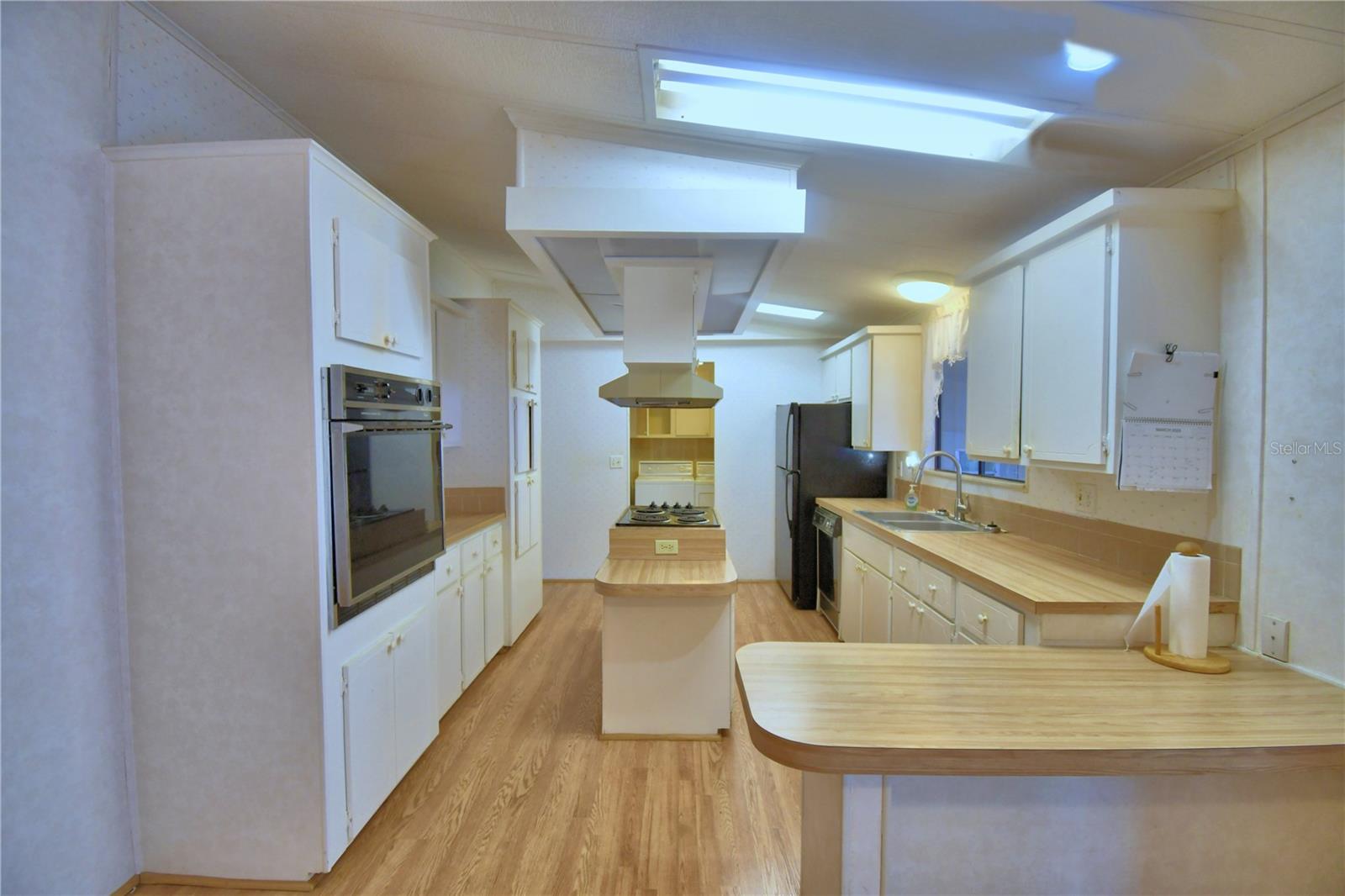 P4937395 Property Photo